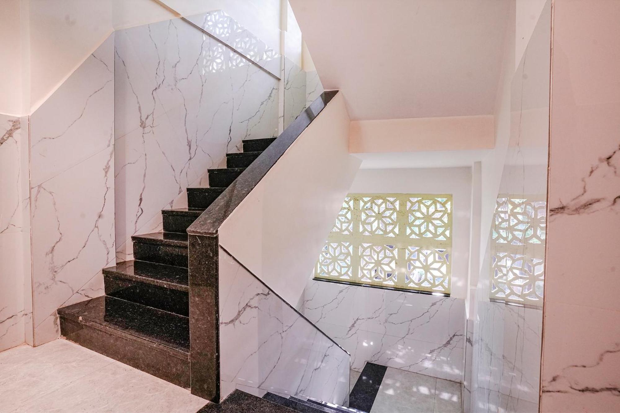 Fabexpress Utsav Residency - Nr Panvel Hotel Jāmb Exterior photo