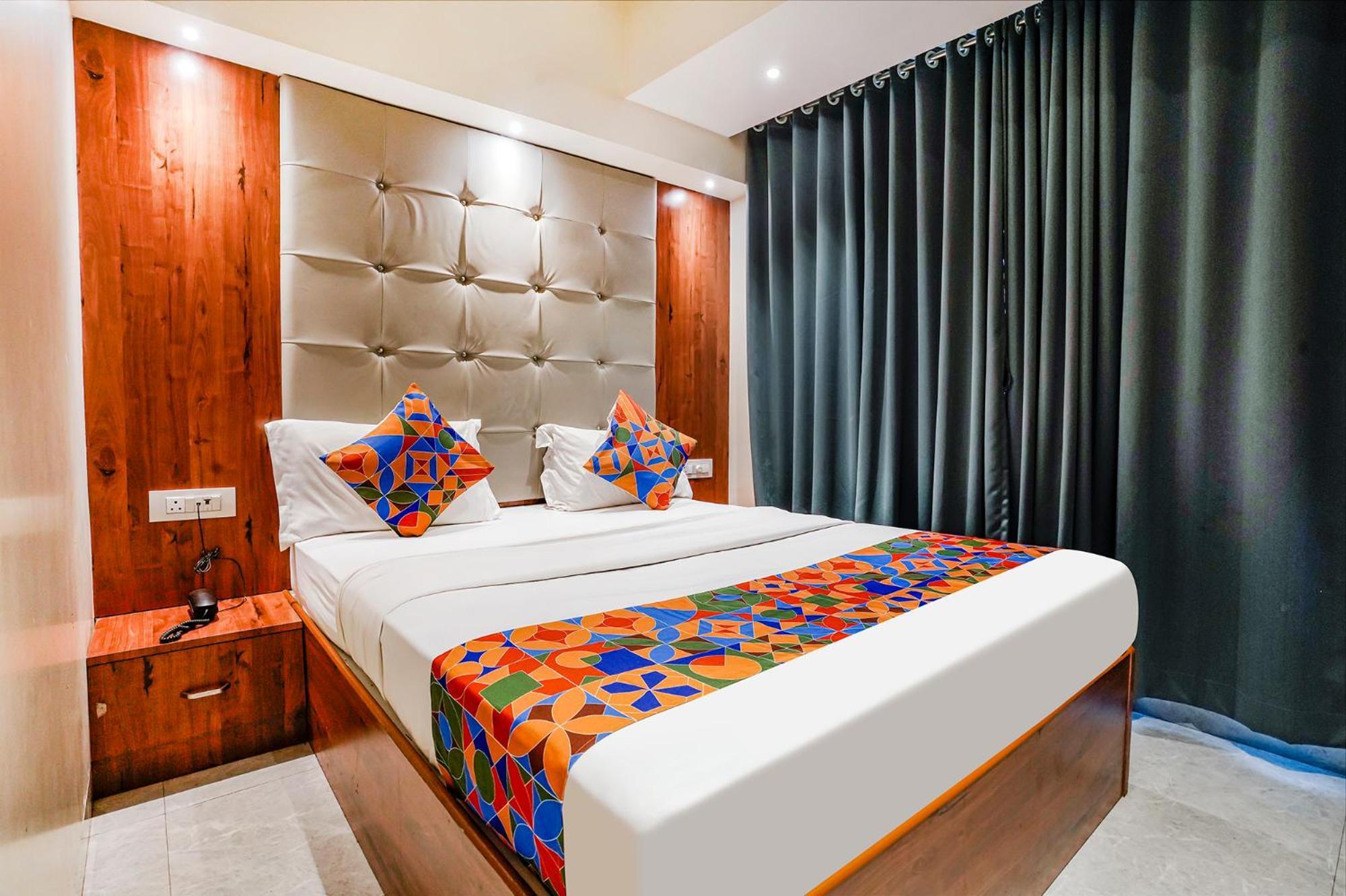 Fabexpress Utsav Residency - Nr Panvel Hotel Jāmb Exterior photo