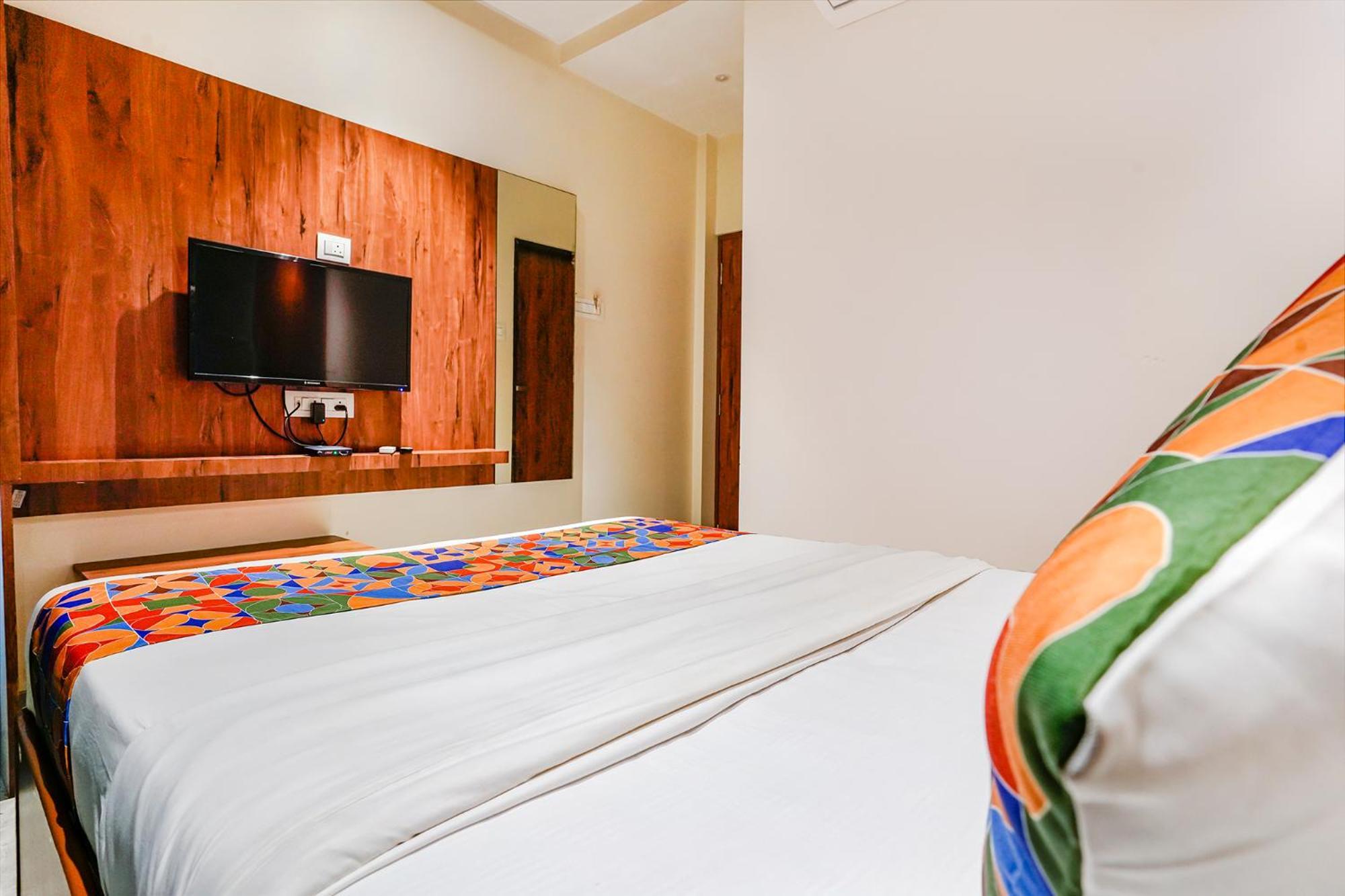 Fabexpress Utsav Residency - Nr Panvel Hotel Jāmb Exterior photo